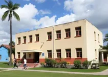 Prefeitura Municipal entrega escola