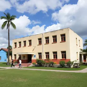 Prefeitura Municipal entrega escola