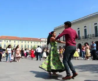 Dança na Praça